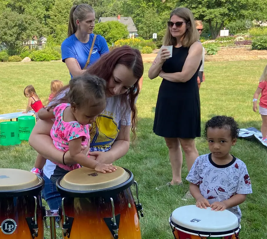 Summer Programs Banner Bg